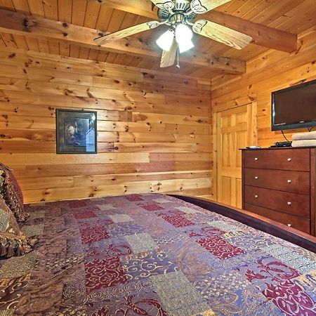 Pigeon Forge Cabin With Hot Tub, Grill And Pool Table! Villa Sevierville Dış mekan fotoğraf