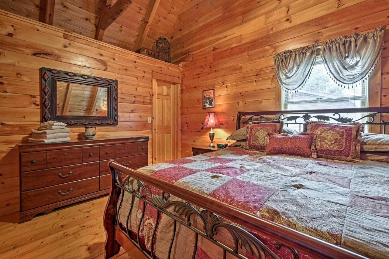 Pigeon Forge Cabin With Hot Tub, Grill And Pool Table! Villa Sevierville Dış mekan fotoğraf